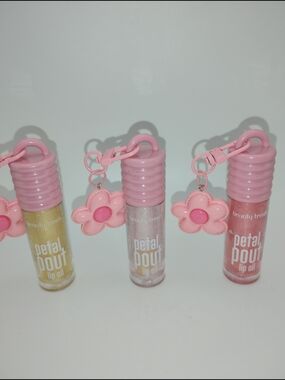 3 Petal Pout Lip Oil By Beauty Treats